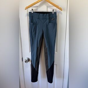 Kerrits Women's Blue and Black Full Seat Breeches Riding Pants Size Small